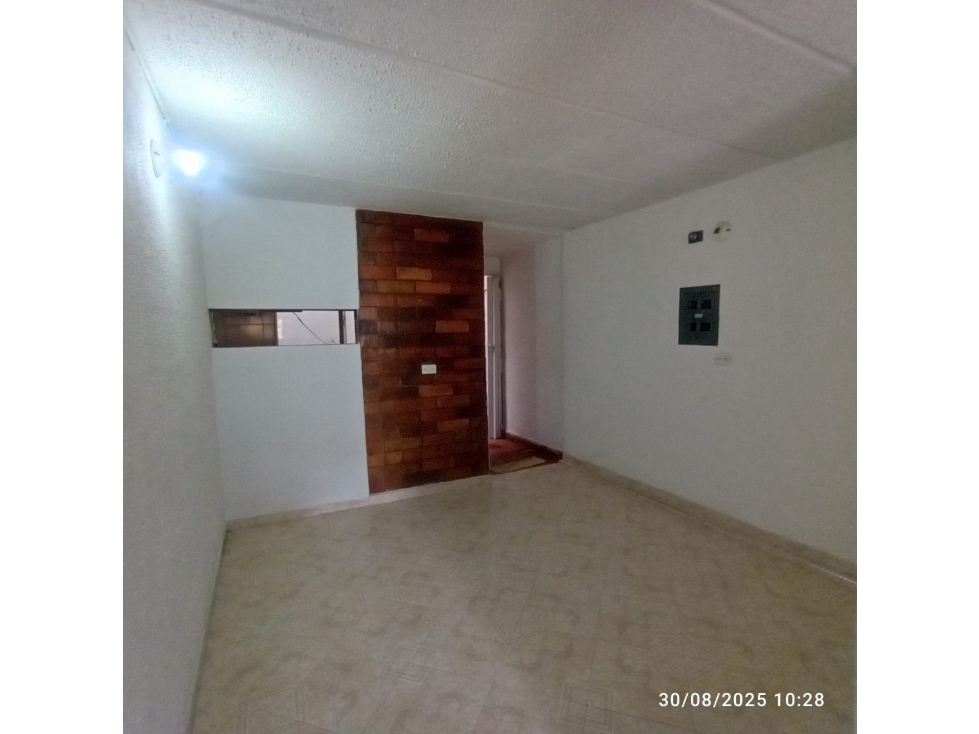 SE VENDE CASA DE TRES PISOS EN EL CONJUNTO BALMORAL ll EN BOGOTA — foto 6
