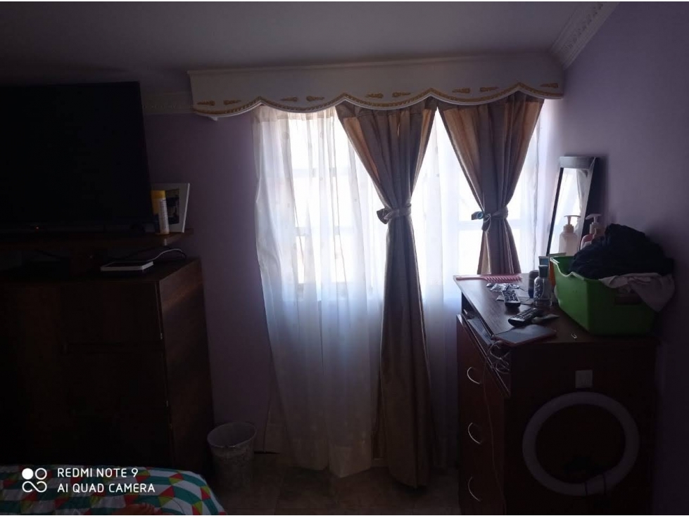 SE VENDE CASA DE TRES PISOS EN LA ARBOLEDA EN MOSQUERA - 5