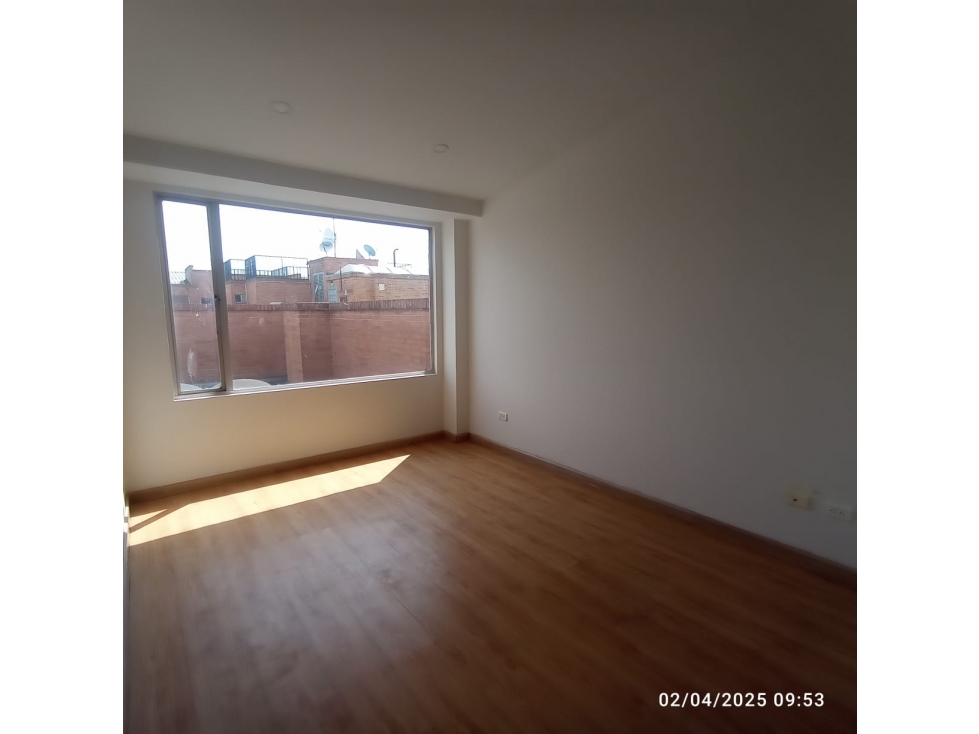 SE VENDE APARTAMENTO DUPLEX EDIFICIO SAN SEBASTIAN EN MADRID — foto 6