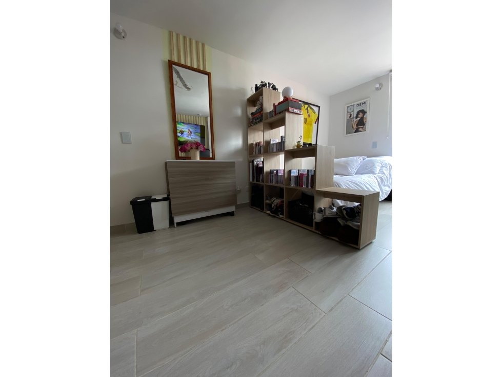 SE VENDE APARTA ESTUDIO EN UN AMBIENTE EN CENTENARI EN PALOQUEMAO