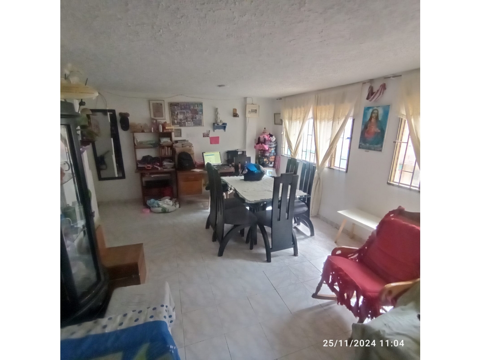 SE VENDE CASA RENTABLE EN EL BARRIO KASANDRA UBICADA EN FONTIBON — foto 4