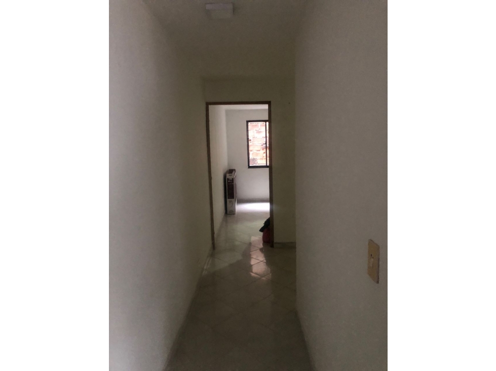 EDIFICIO EN ITAGUI, LA RAYA - 3