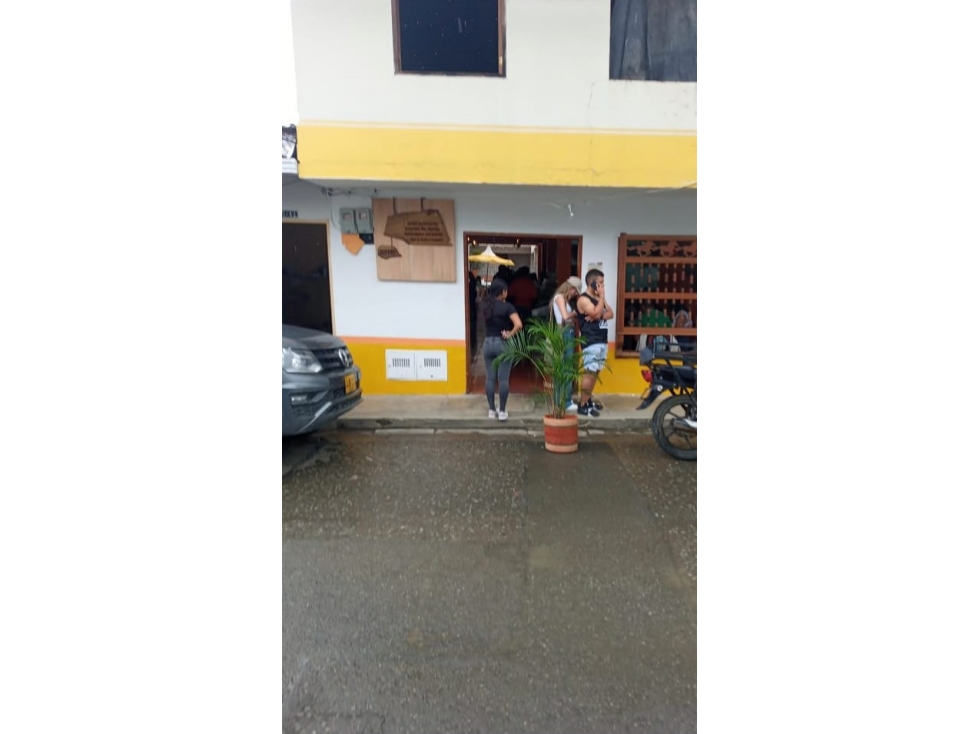 VENTA DE CASA-LOCAL EN JARDIN, ZONA CENTRO — foto 3