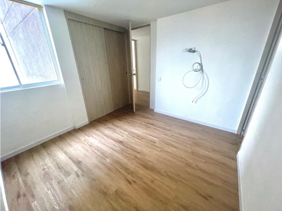 APARTAMENTO EN SABANETA, URB ALTOS DE VALPARAISO, PRADOS DE SABANETA — foto 6