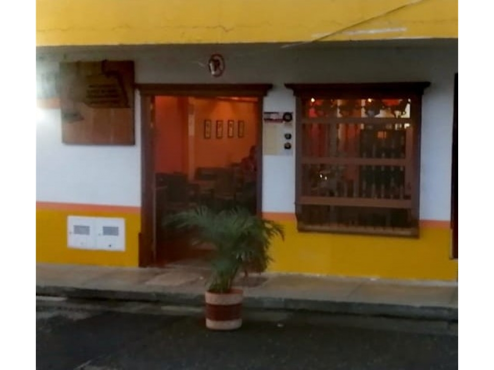 VENTA DE CASA-LOCAL EN JARDIN, ZONA CENTRO