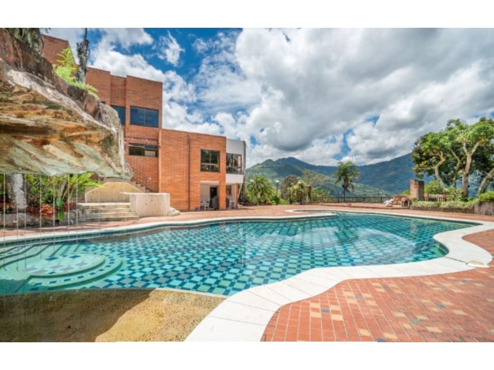 VENTA FINCA EN COPACABANA, SECTOR EL NORAL - 1