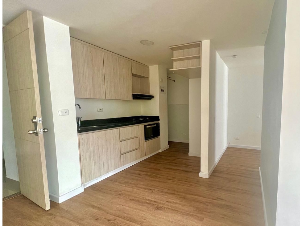 APARTAMENTO EN SABANETA, URB ALTOS DE VALPARAISO, PRADOS DE SABANETA
