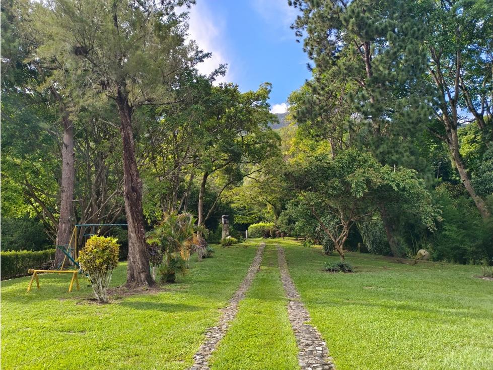 VENTA FINCA BARBOSA, SECTOR HATILLO - 3