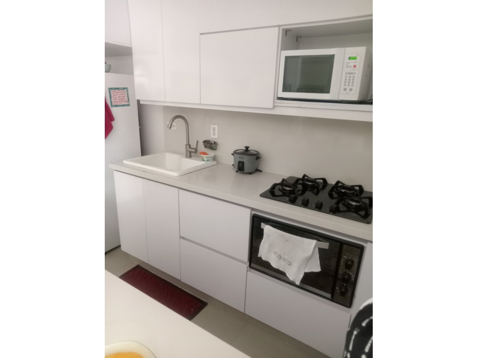 VENTA APARTAMENTO EN MEDELLIN, SECTOR CONQUISTADORES — foto 3