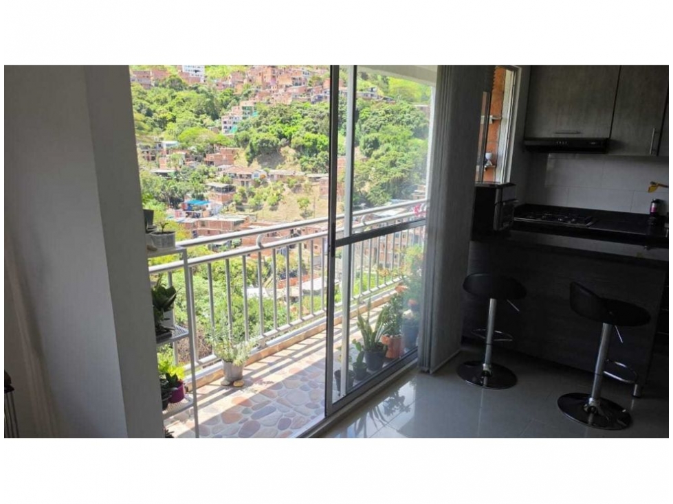 LA VENTA APARTAMENTO EN VENTA EN ITAGUI, SECTOR CENTRO DE LA MODA — foto 2