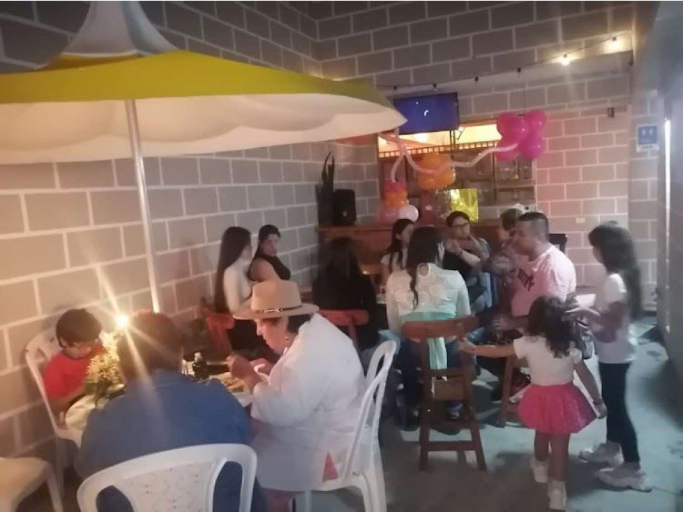 VENTA DE CASA-LOCAL EN JARDIN, ZONA CENTRO — foto 5