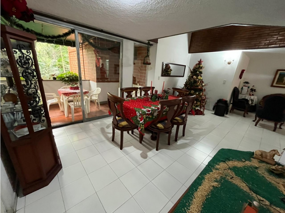 VENTA APARTAMENTO EN EL POBLADO, TRANSVERSAL SUPERIOR.