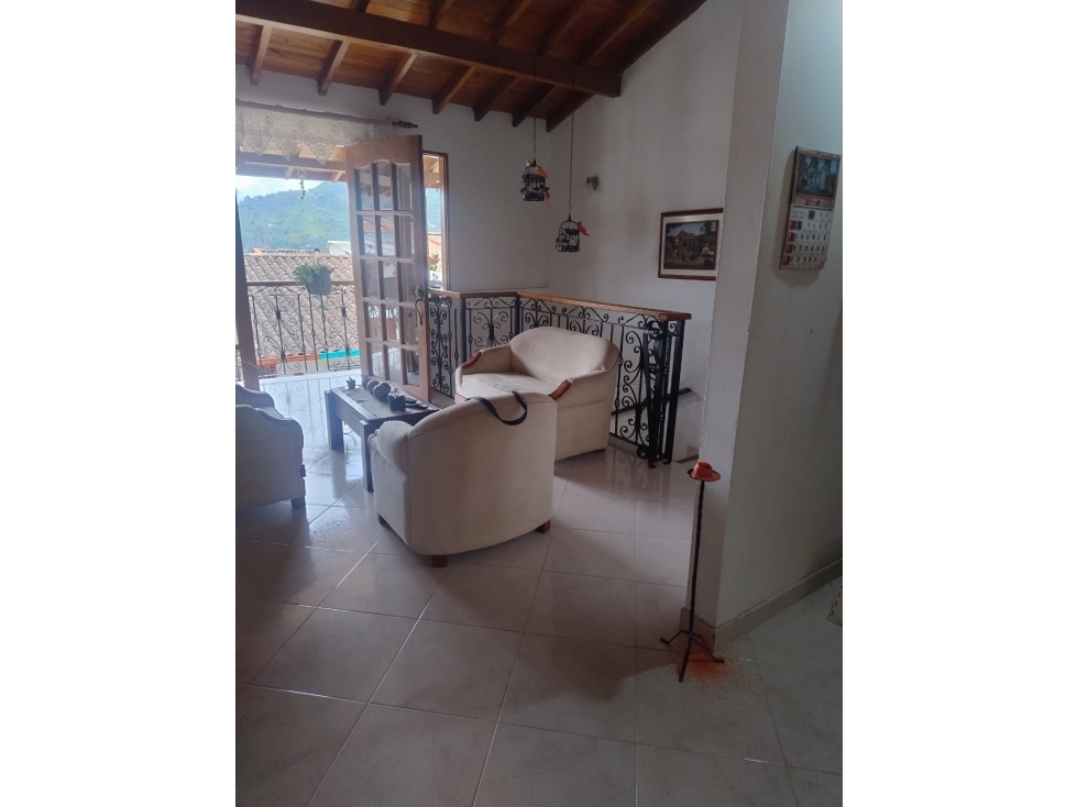 VENTA APARTAMENTO EN JARDIN, ZONA CENTRO, PISO 2 - 4