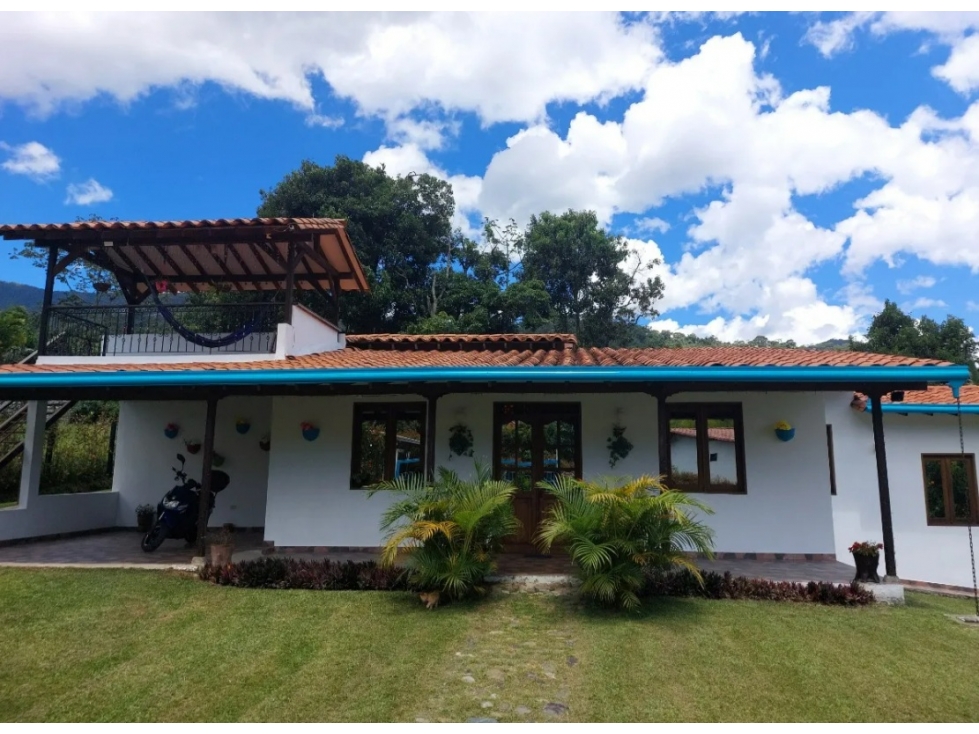 VENTA CASA CAMPESTRE EN JARDIN, SECTOR COMFENALCO - 1