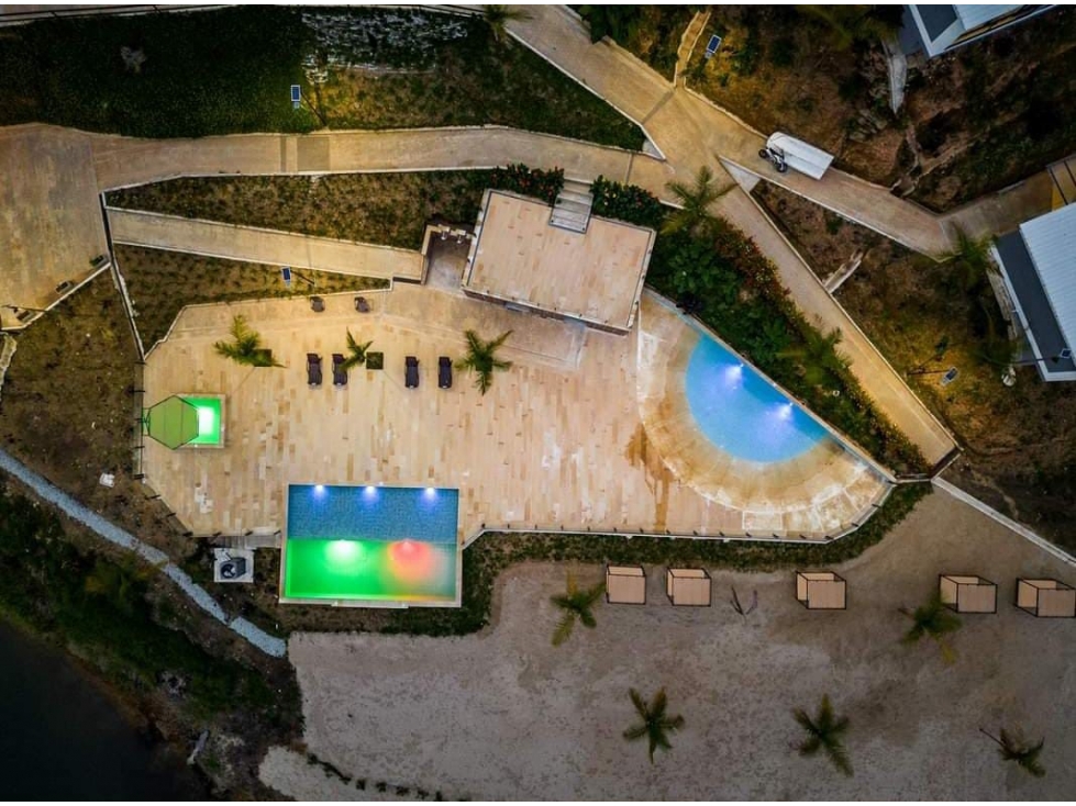 VENTA HOTEL EN GUATAPE, SECTOR REPLICA DEL PEÑOL - 4