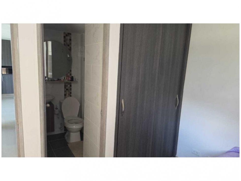 LA VENTA APARTAMENTO EN VENTA EN ITAGUI, SECTOR CENTRO DE LA MODA — foto 5