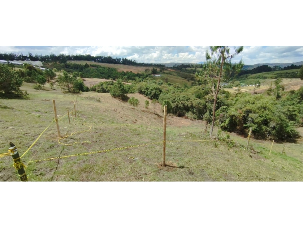 VENTA DE LOTE EN GUARNE, VEREDA PIEDRAS BLANCAS — foto 4