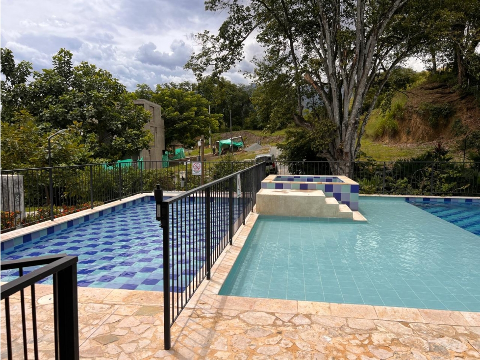 VENTA LOTE EN SOPETRAN, UNIDAD CERRADA