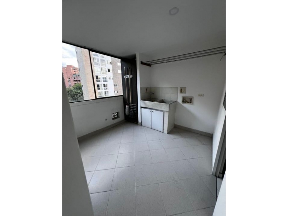 VENTA APARTAMENTO EL POBLADO, SECTOR LAS SANTAS, MEDELLÍN — foto 3
