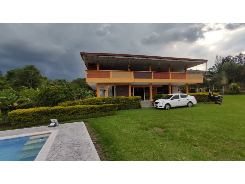 Se Vende Casa Campestre en Risaralda - 1