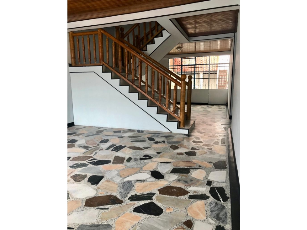 Se Vende Casa en Barrio Popular Modelo - Pereira — foto 3