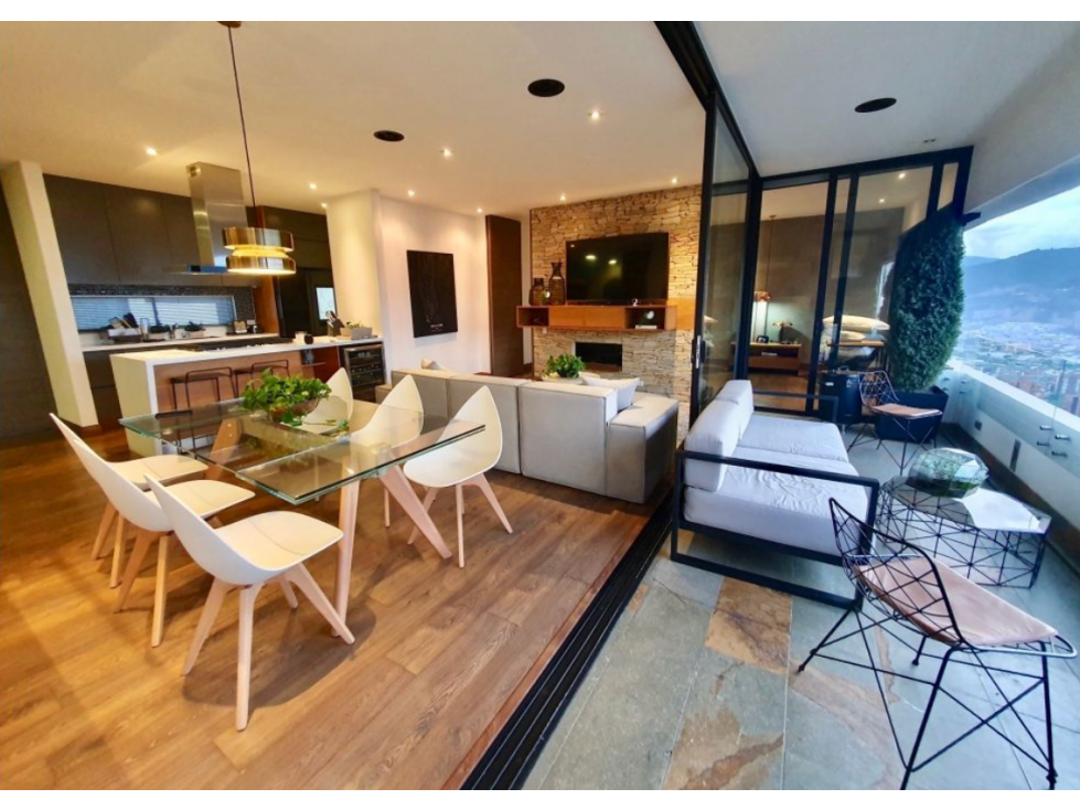Venta apartamento con balcón. El Poblado. San Lucas. U. con piscina. — foto 3