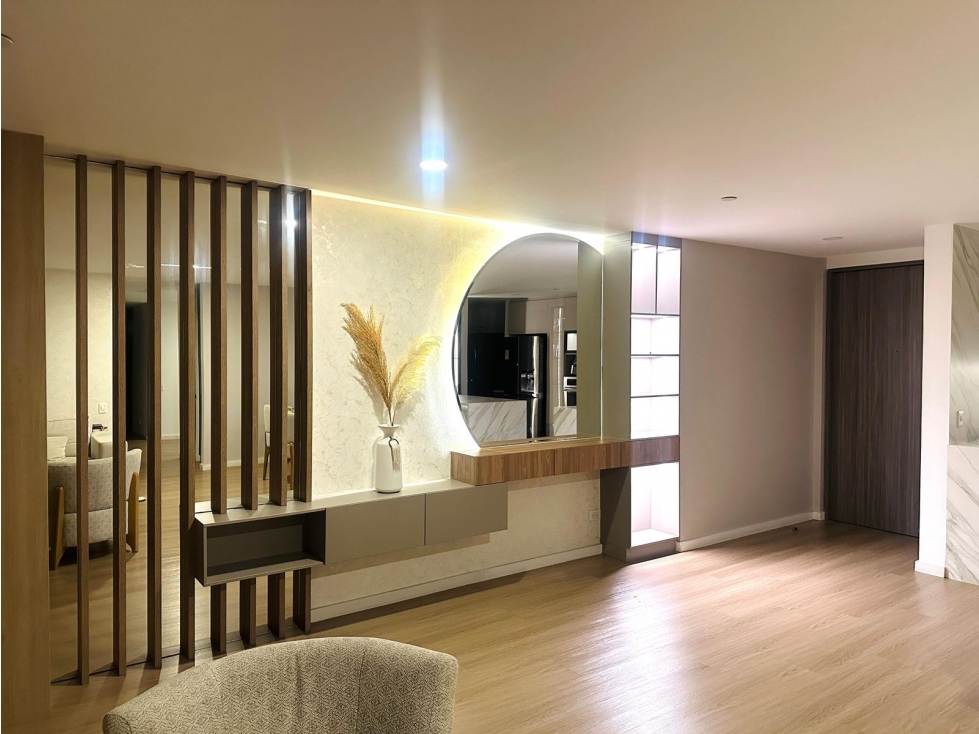 Venta apartamento con balcón, Ud. completa. Envigado, Las Brujas. — foto 3