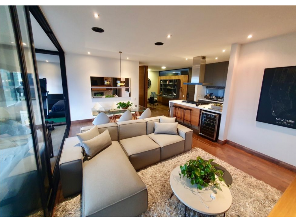 Venta apartamento con balcón. El Poblado. San Lucas. U. con piscina. — foto 5