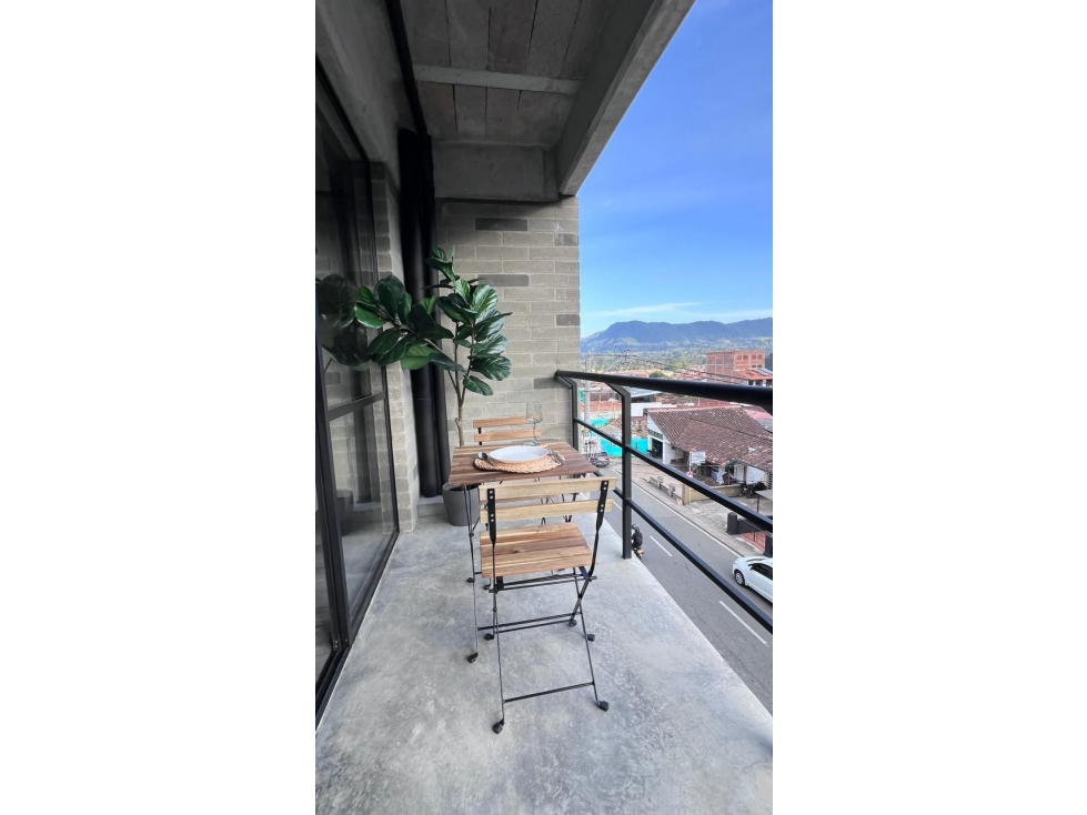 Alquiler apartamento con balcón, La Ceja. Amoblado. Ud. con gimnasio. — foto 3