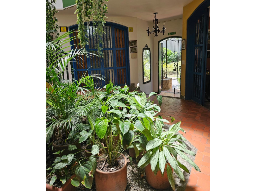 Arriendo casa para hotel u oficinas. El Poblado, Milla de Oro. - 2