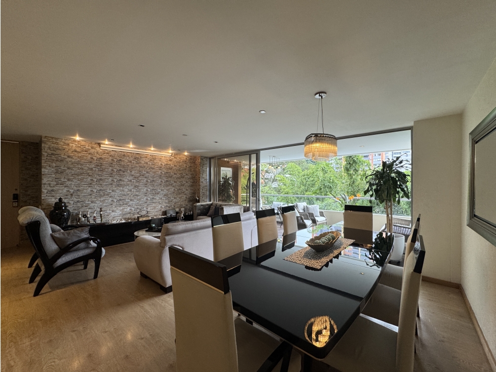 Venta apartamento con balcón, Envigado, El Esmeraldal. Ud. Completa. — foto 2