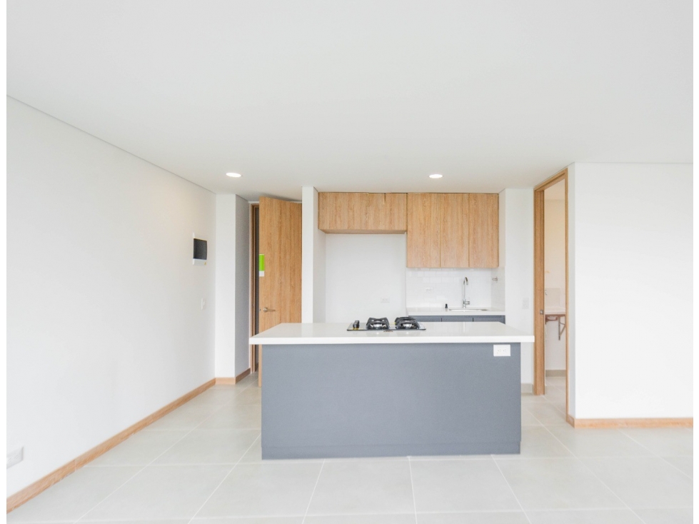 Venta apartamento con balcón en Ditaires, Itagüí. Unidad completa. — foto 6