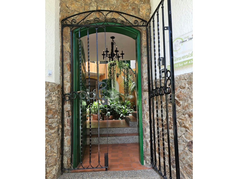 Arriendo casa para hotel u oficinas. El Poblado, Milla de Oro. - 4