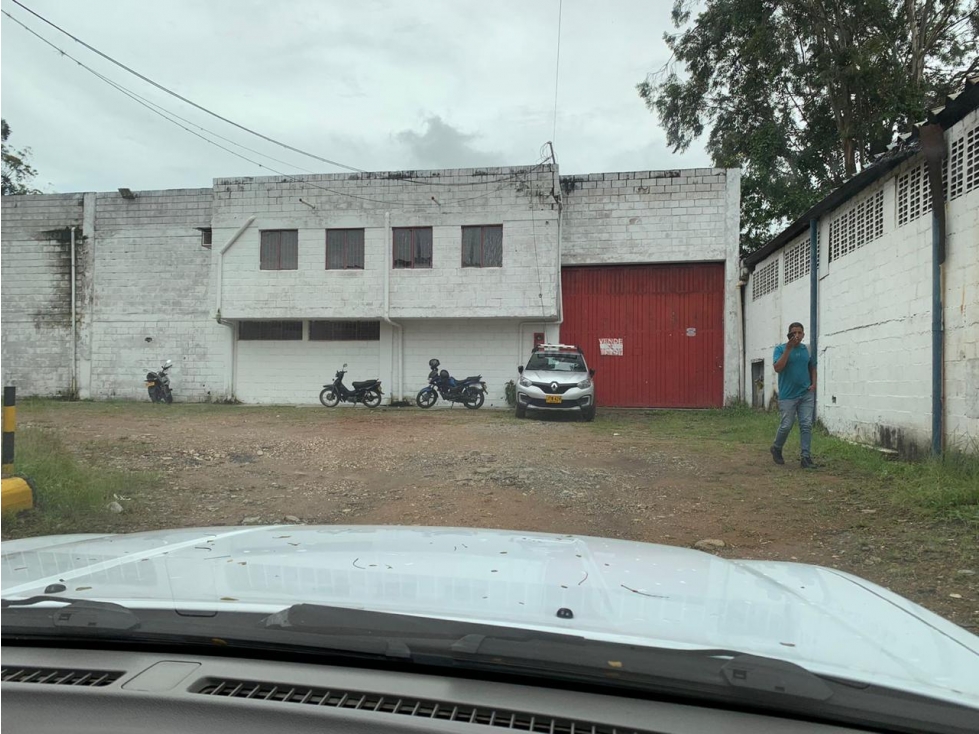 Venta dos bodegas y lote, zona industrial Ibagué, Tolima - 2