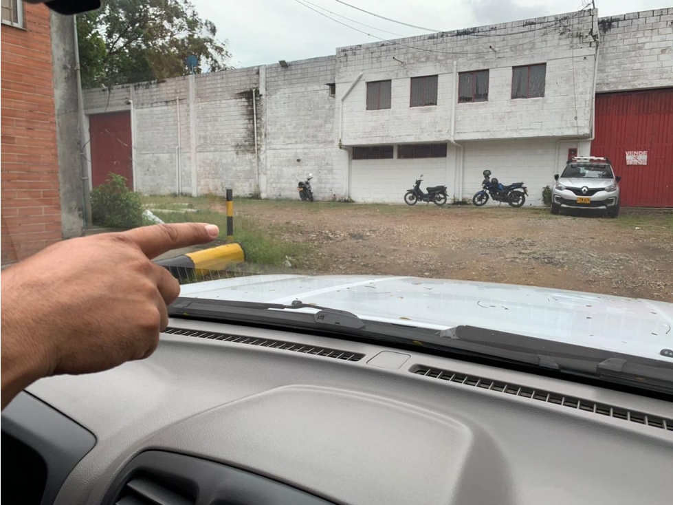 Venta dos bodegas y lote, zona industrial Ibagué, Tolima - 4