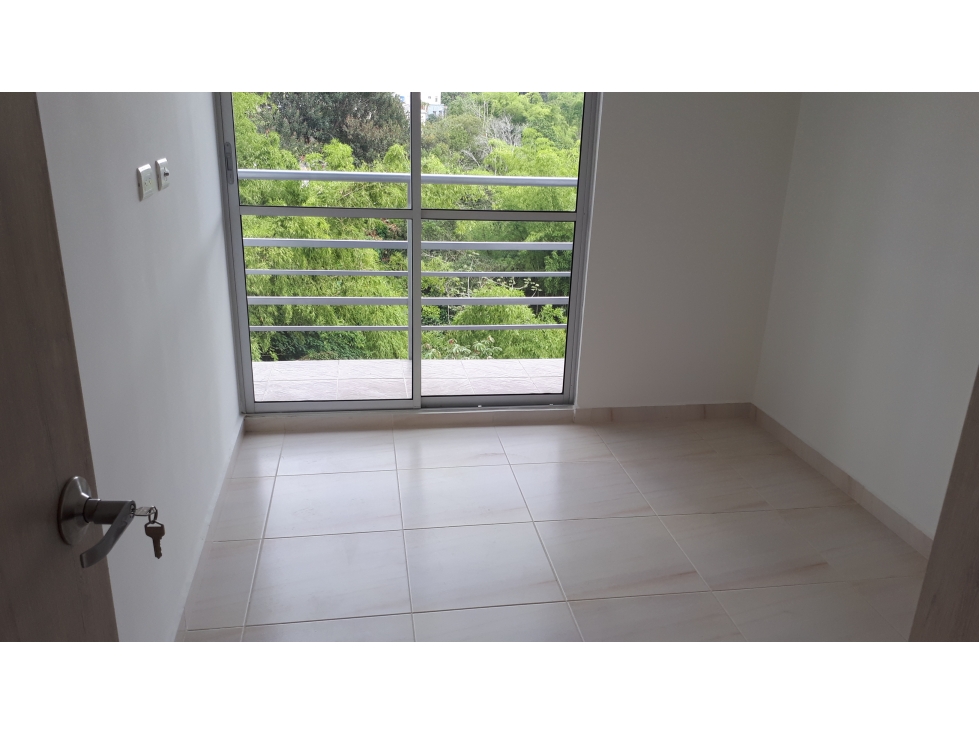 APARTAMENTO ED BRITANNIA CERCA AL PARQUE SUCRE ARMENIA Q — foto 2