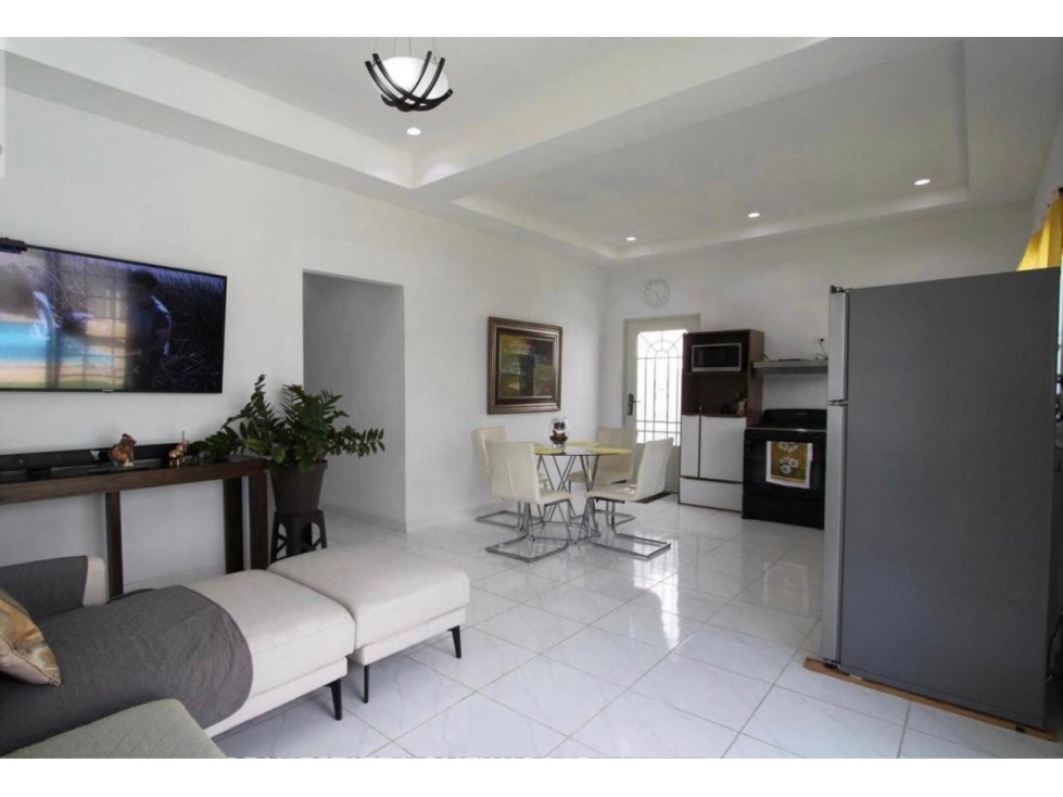 Casa con piscina - Venta - Costa Esmeralda - San Carlos — foto 5