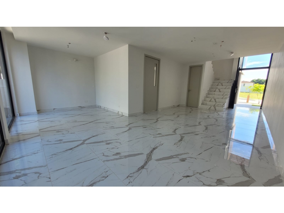 Moderna Casa a estrenar - Residencial Albrook 9  — foto 5