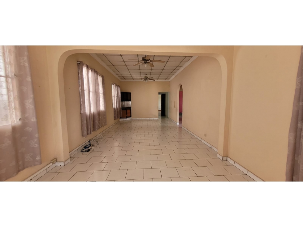 CASA COMERCIAL ALQUILER PARQUE LEFEVRE — foto 6