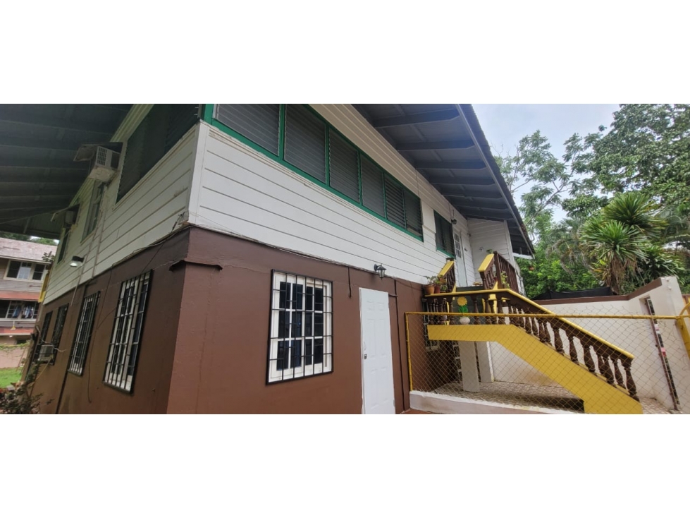 Casa en esquina - Venta - Diablo - Ancón