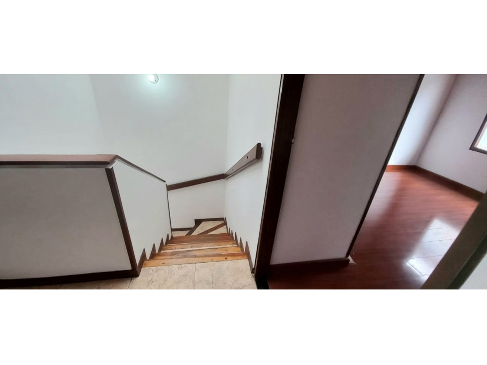 Vendo casa dos pisos en Chía en conjunto cerrado. — foto 6