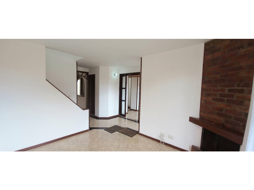 Vendo casa dos pisos en Chía en conjunto cerrado. — foto 4