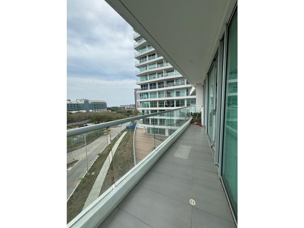 Espectacular apartamento en venta en Portal de Genoves — foto 2