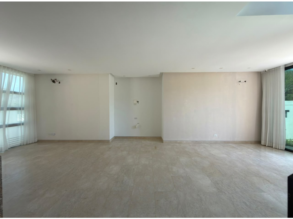 VENTA DE CASA DE TRES NIVELES EN PRADOMAR - 5
