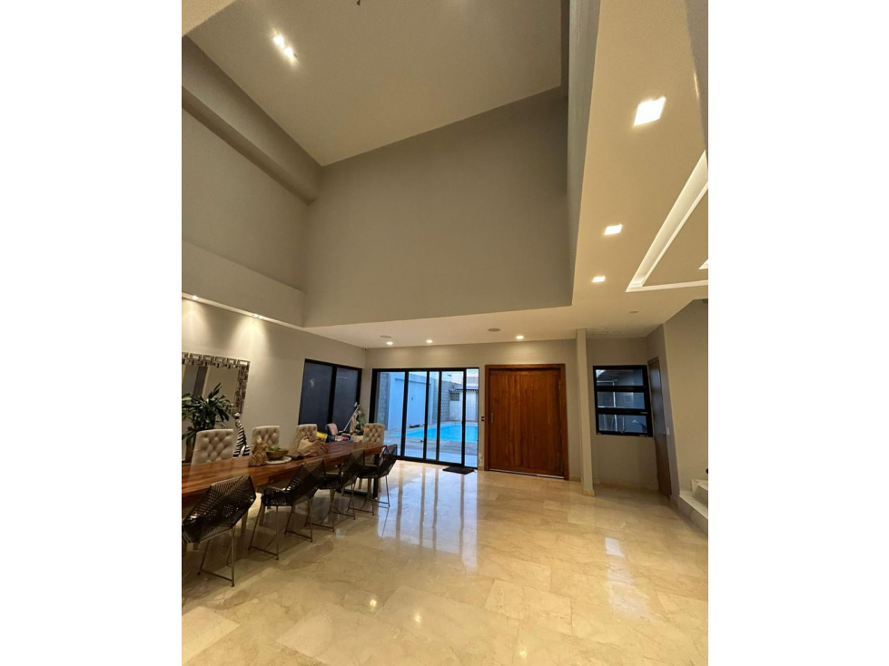VENTA DE CASA EN PUNTA ROCA — foto 5