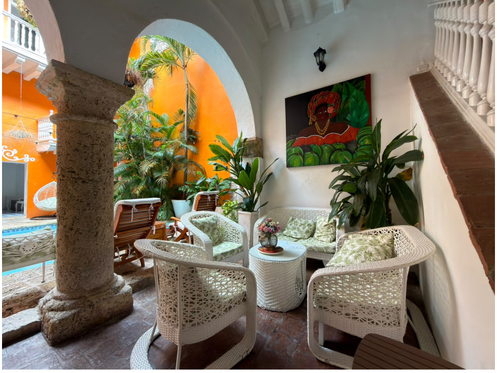 VENTA DE CASA COLONIAL DE TRES NIVELES EN CARTAGENA