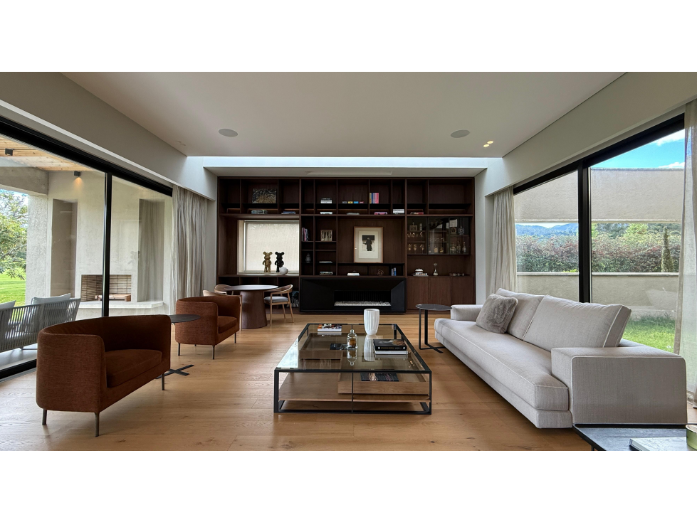 VENTA DE CASA EN LA PRADERA DE POTOSI