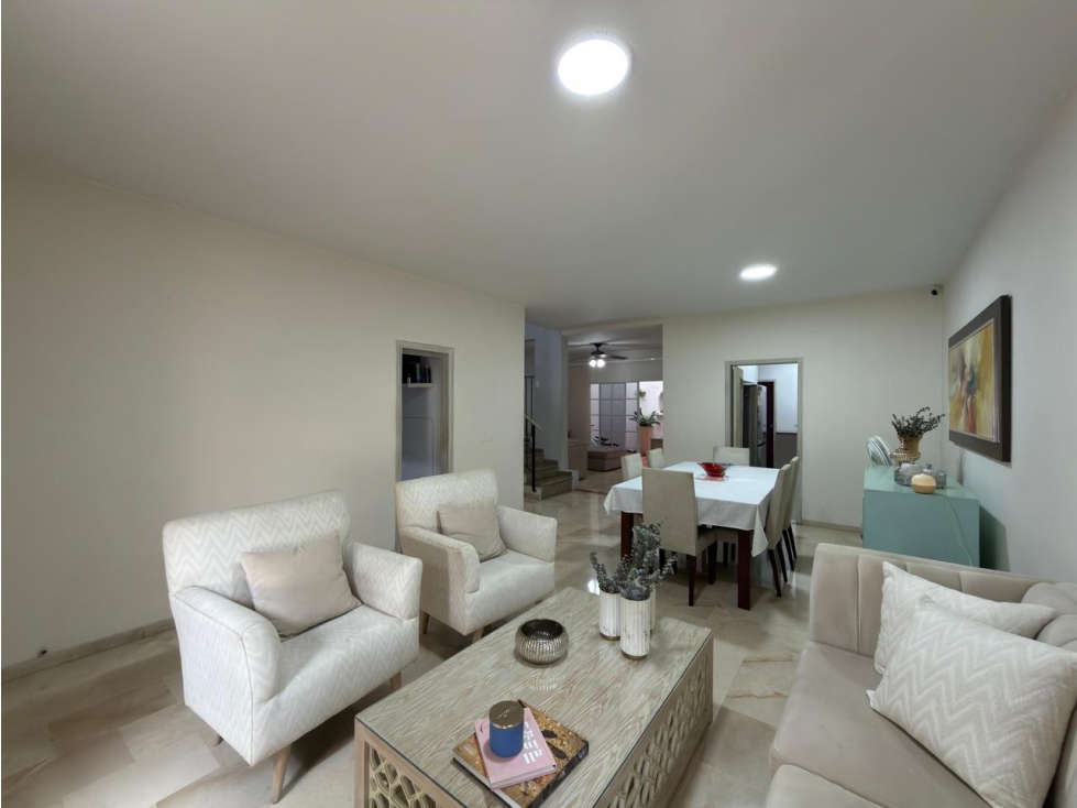 CASA PARA VENTA EN VILLA SANTOS