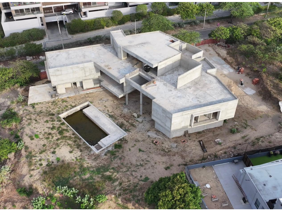 VENTA DE CASA EN OBRA GRIS EN LAGOS DE CAUJARAL