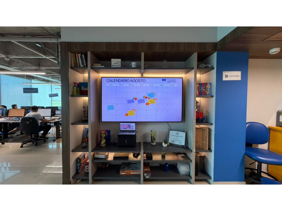 VENTA DE OFICINA AMOBLADA EN CENTRO EMPRESARIAL — foto 4
